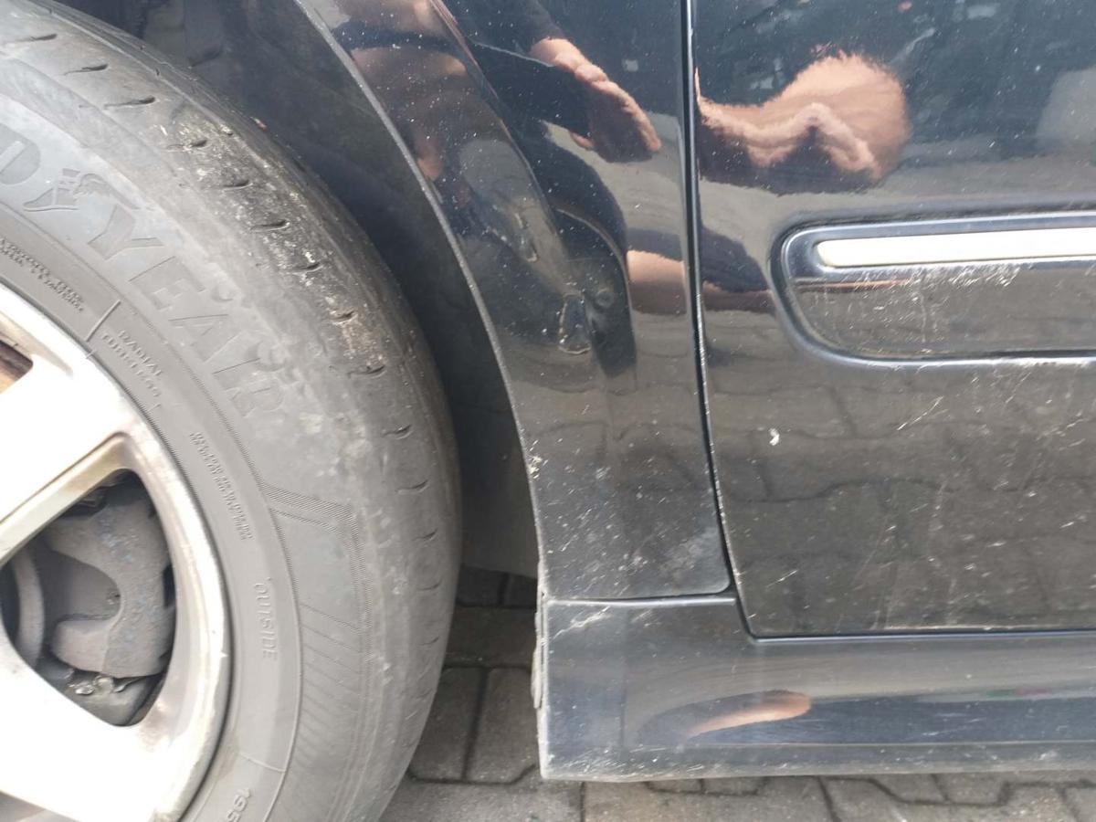 Mercedes B Klasse W245 original Kotflügel vorn links 696 Nachtschwarz Bj.2009
